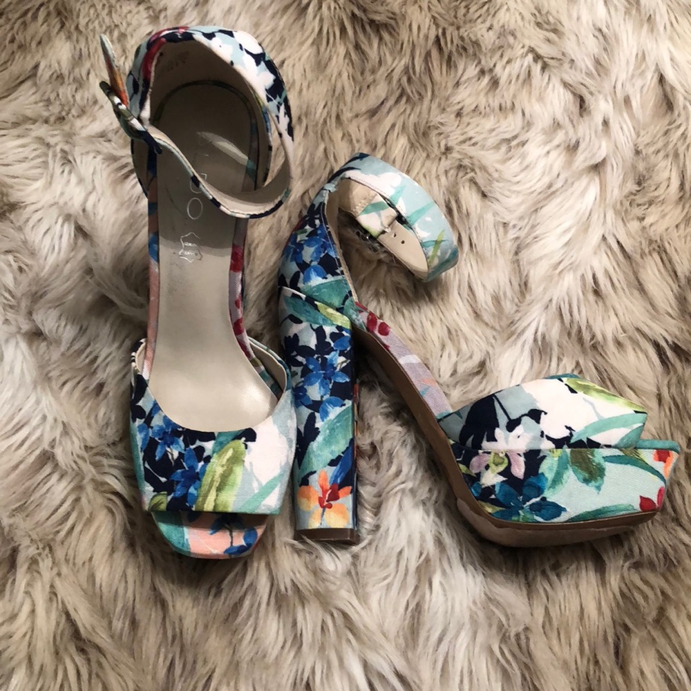ALDO PUMPS